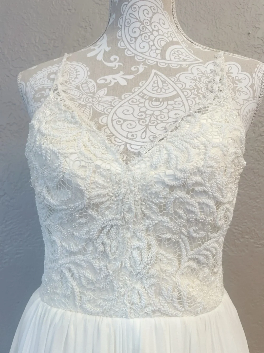 Truvelle Beaded Wedding Gown Size 14 Ivory Boho Lace Dress 30” waist - Like New - Picture 6 of 15